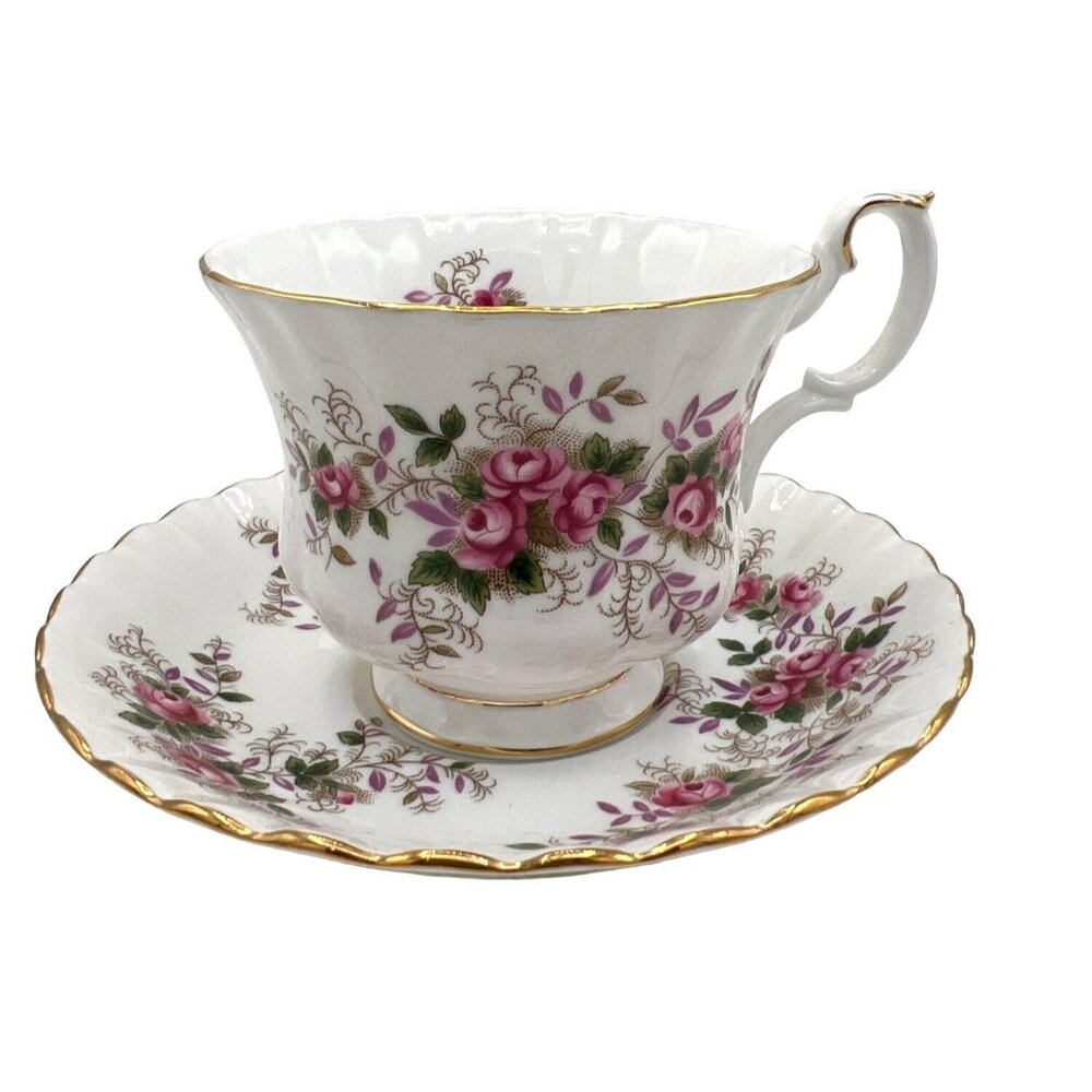 Royal Albert Lavender Rose Tea Cup Saucer Bone China Pink Green Floral Fluted